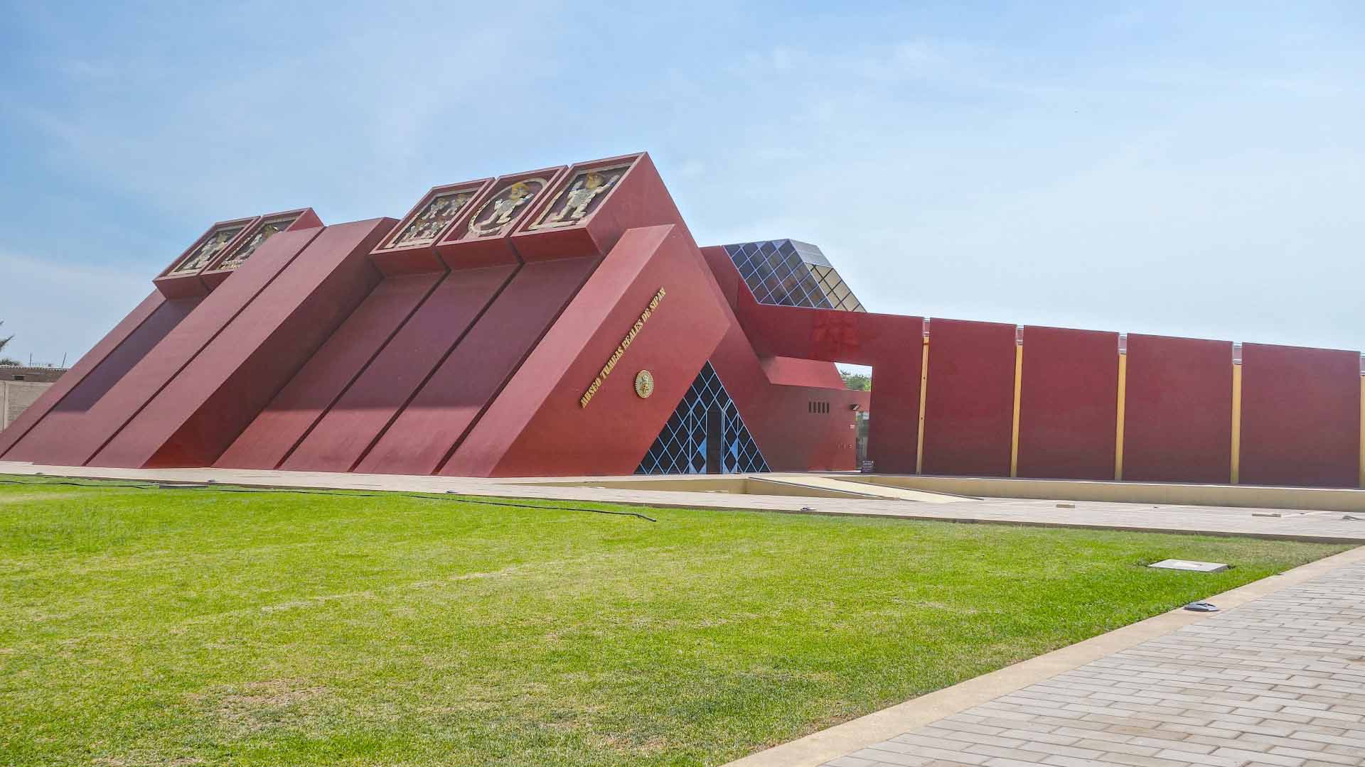 El Señor de Sipán en el Museo Tumbas Reales